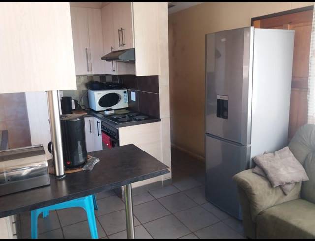 2 BEDROOM HOUSE SOLD IN SOSHANGUVE XX